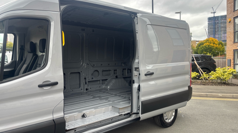 Ford Transit E-350 L3 Rwd 135kW 68kWh H2 Trend Van Auto